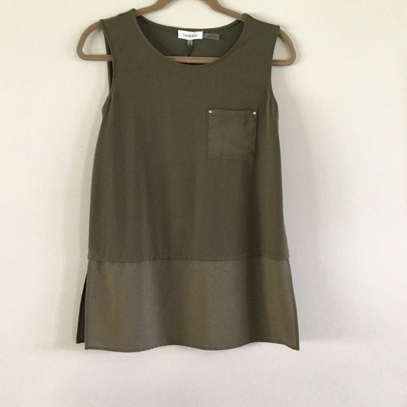 Calvin Klein Sleeveless Lightweight Top - Picture 1 of 6